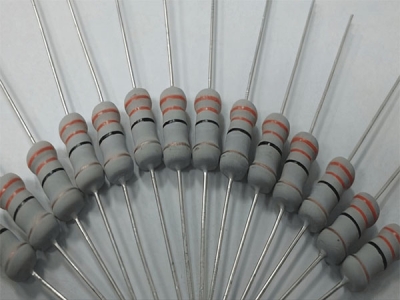 電阻器廠家告訴你可調電阻器獨特的特征是什么